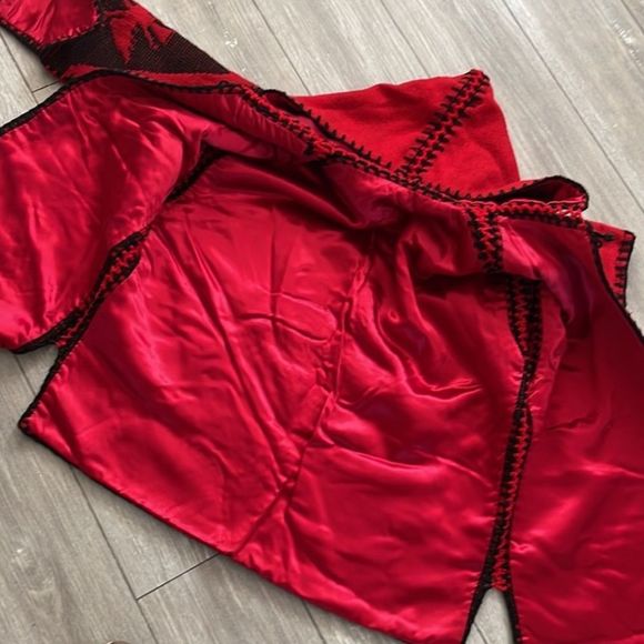 Hooded Tribal Boho Poncho Cardigan - Picture 9 of 17